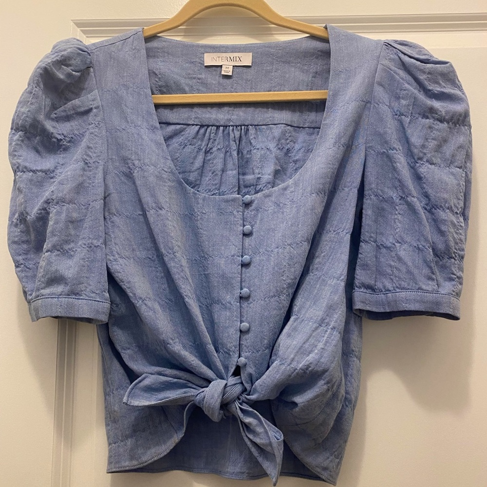 Intermix brand tie front/puff sleeve top